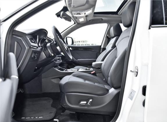 众泰T600 2018款 运动版 1.8T DCT尊享型 车厢座椅   前排空间