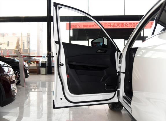 众泰T600 2019款 1.5T 自动尊享型 车厢座椅   前门板