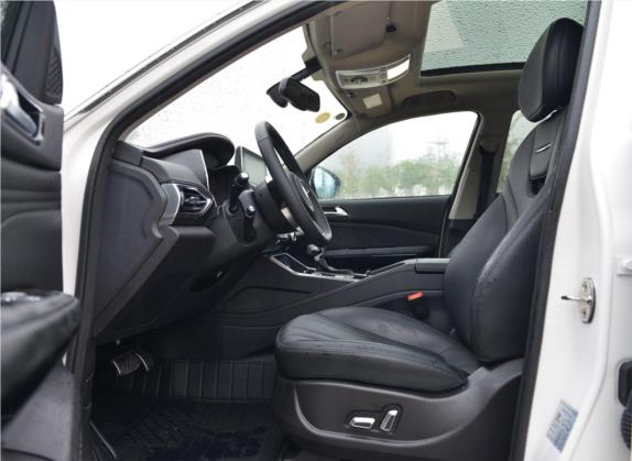 众泰T600 2019款 1.5T 自动尊贵型 车厢座椅   前排空间