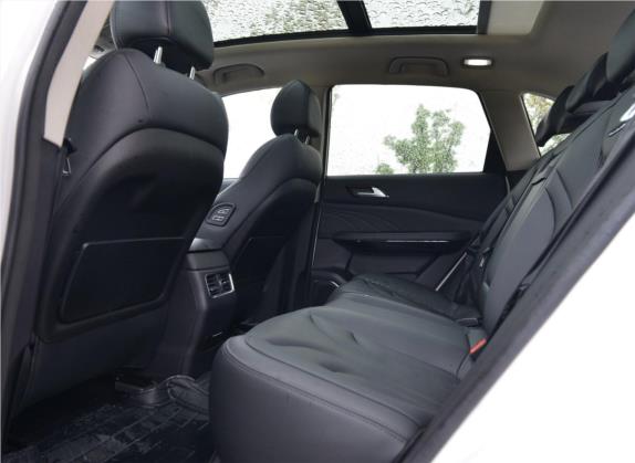 众泰T600 2019款 1.5T 自动尊贵型 车厢座椅   后排空间