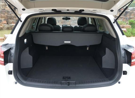 众泰T600 2019款 1.5T 自动尊贵型 车厢座椅   后备厢