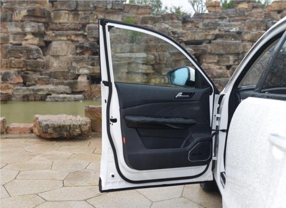 众泰T600 2019款 1.5T 自动尊贵型 车厢座椅   前门板