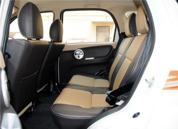 众泰T200 2013款 1.3L MT都市型 车厢座椅   后排空间