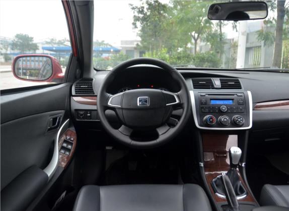 众泰Z300 2012款 1.5L 手动精英型 中控类   驾驶位