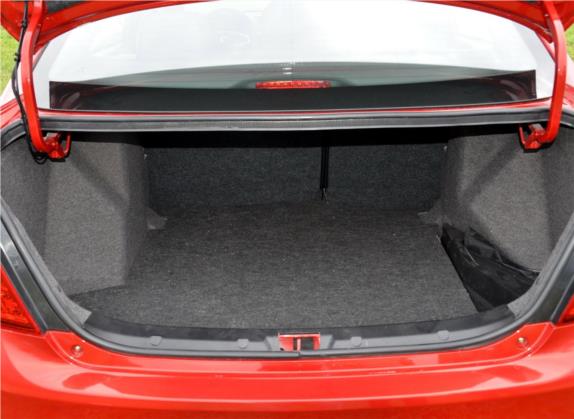 众泰Z300 2012款 1.5L 手动精英型 车厢座椅   后备厢
