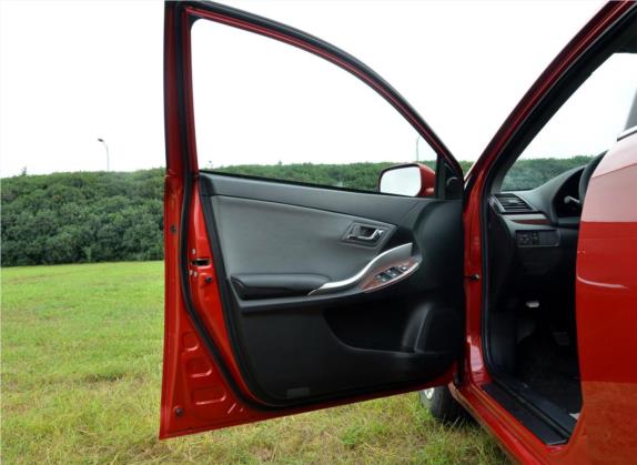 众泰Z300 2012款 1.5L 手动精英型 车厢座椅   前门板