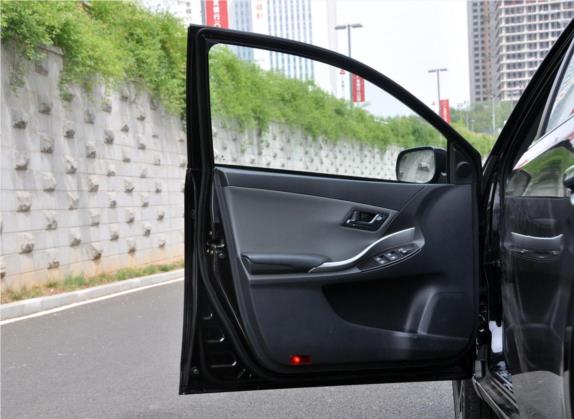 众泰Z300 2014款 新视界 1.5L 手动尊贵型 车厢座椅   前门板