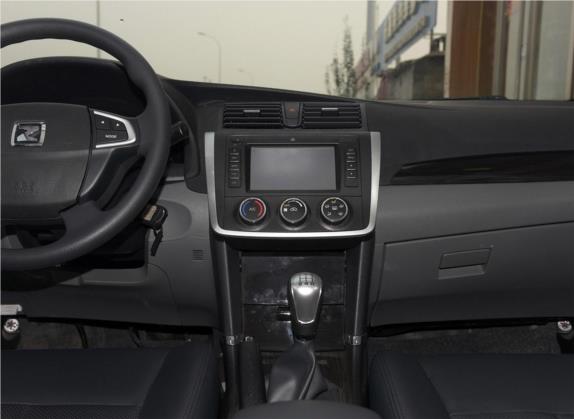 众泰Z300 2014款 新视界 1.5L 手动豪华型 中控类   中控台