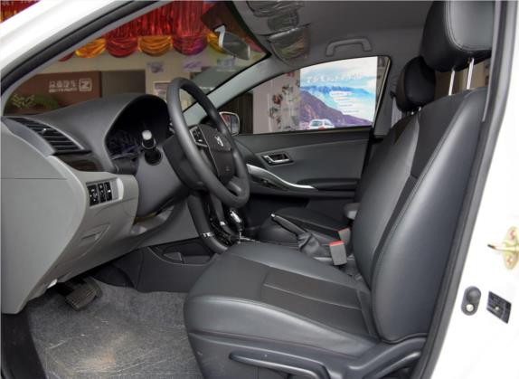众泰Z300 2014款 新视界 1.6L 自动豪华型 车厢座椅   前排空间