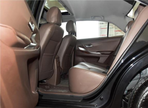 众泰Z300 2016款 新视界 1.5L 手动进取型天窗版 车厢座椅   后排空间