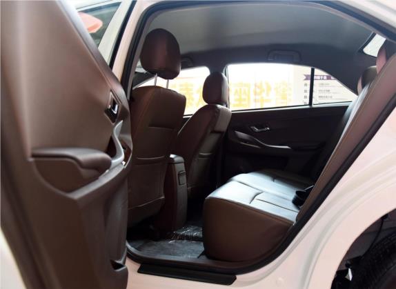 众泰Z300 2016款 新视界 1.5L 手动进取型 车厢座椅   后排空间
