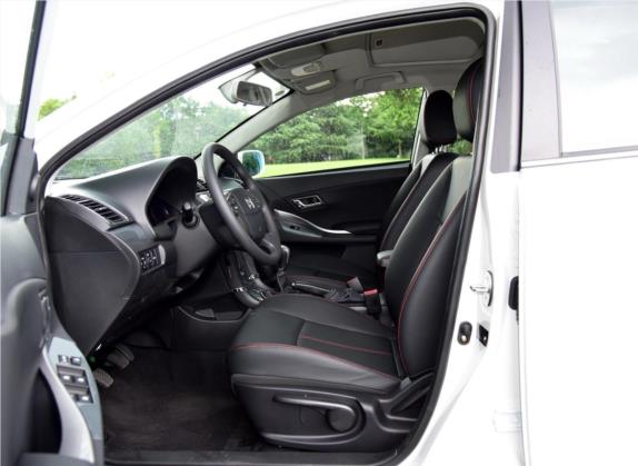 众泰Z300 2016款 1.5L 手动尊享型 车厢座椅   前排空间