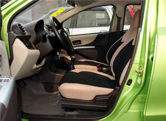 众泰Z100 2013款 1.0L 精英型 车厢座椅   前排空间
