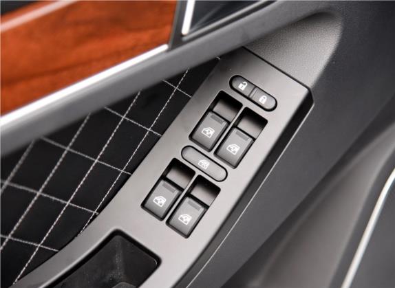 众泰Z500 2015款 1.5T 手动豪华型 车厢座椅   门窗控制
