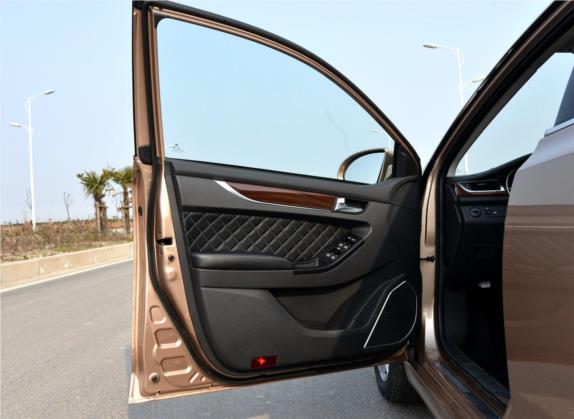 众泰Z500 2015款 1.5T CVT尊贵型 车厢座椅   前门板