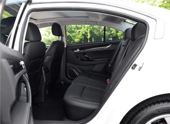 众泰Z500 2016款 1.5T CVT旗舰型 车厢座椅   后排空间