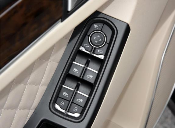 众泰Z500 2016款 1.5T 手动豪华型 车厢座椅   门窗控制