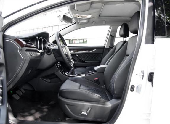 众泰Z500 2016款 1.5T 手动旗舰型 车厢座椅   前排空间
