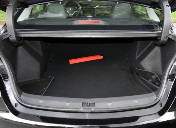 众泰Z500 2016款 1.5T CVT精英型 车厢座椅   后备厢