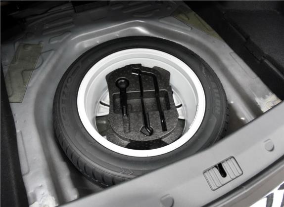 众泰Z500 2016款 1.5T CVT豪华型 其他细节类   备胎