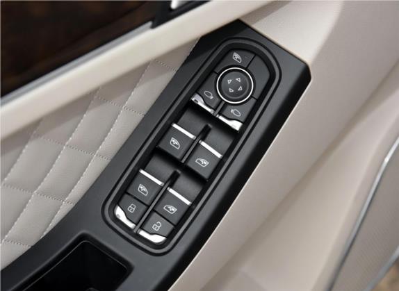 众泰Z500 2016款 1.5T CVT豪华型 车厢座椅   门窗控制