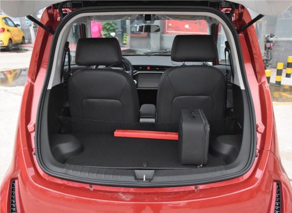 众泰E200 2018款 Pro 车厢座椅   后备厢