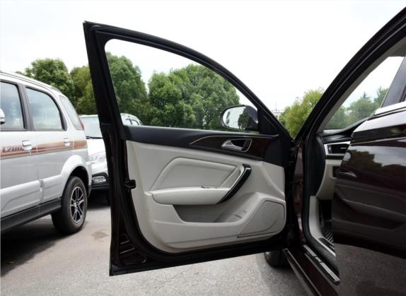 众泰Z700 2016款 1.8T 手动豪华型 车厢座椅   前门板