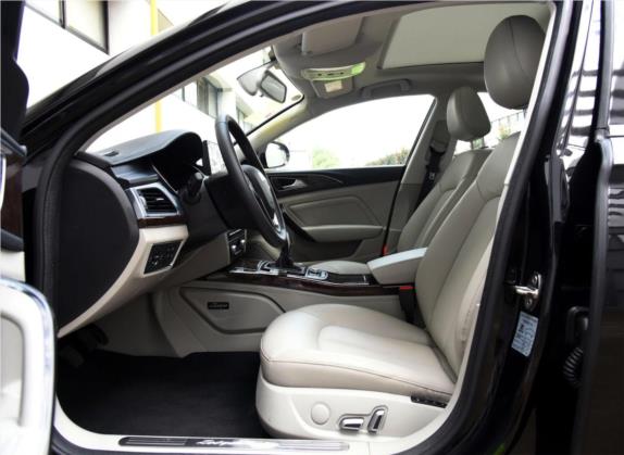众泰Z700 2016款 1.8T 手动典雅型 车厢座椅   前排空间