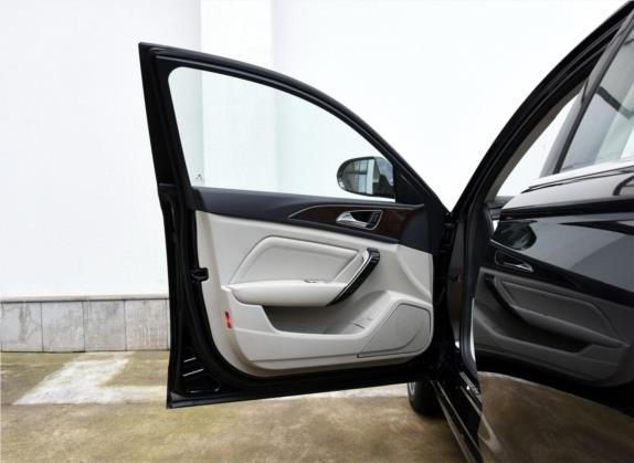 众泰Z700 2016款 1.8T 手动典雅型 车厢座椅   前门板