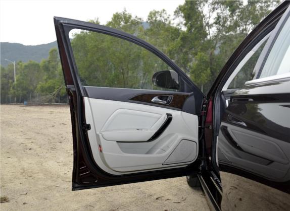 众泰Z700 2016款 1.8T DCT尊贵型 车厢座椅   前门板