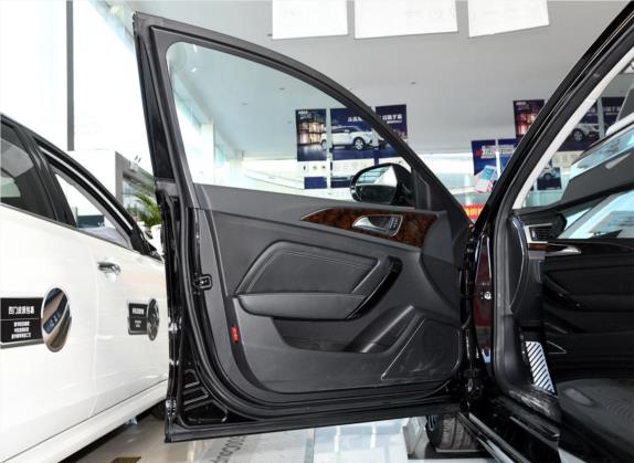 众泰Z700 2018款 Z700H 1.8T DCT尊贵型 车厢座椅   前门板