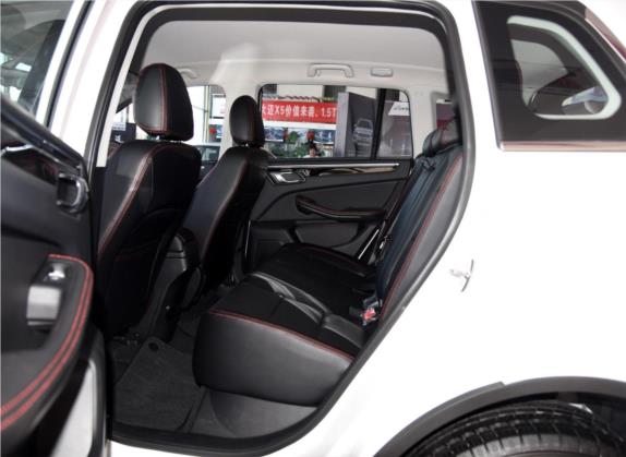 大迈X5 2015款 1.5T 手动豪华型 国IV 车厢座椅   后排空间