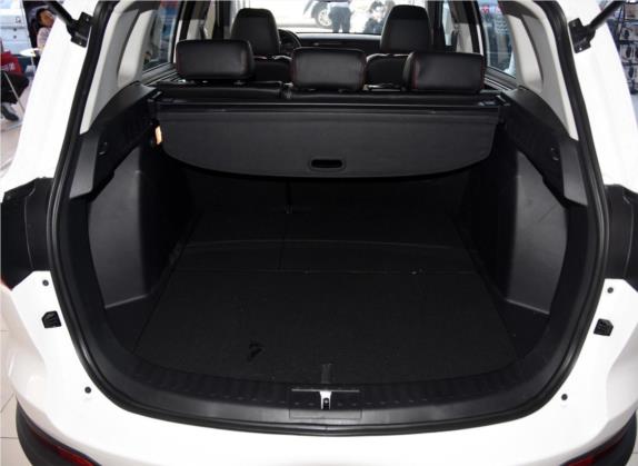 大迈X5 2015款 1.5T 手动豪华型 国IV 车厢座椅   后备厢