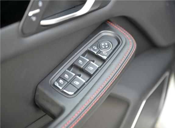 大迈X5 2015款 1.5T CVT知县型 国IV 车厢座椅   门窗控制