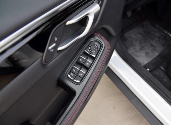 大迈X5 2015款 1.5T 手动至尊型 国V 车厢座椅   门窗控制