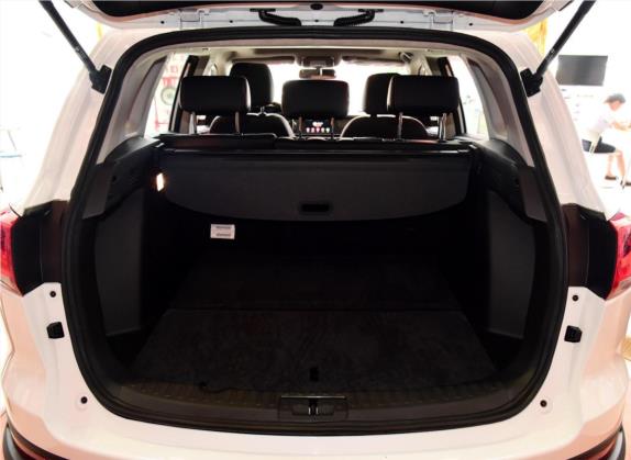 大迈X5 2015款 1.5T 手动旗舰型 国V 车厢座椅   后备厢