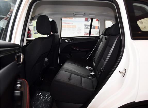 大迈X5 2015款 1.5T CVT掌柜型 国V 车厢座椅   后排空间