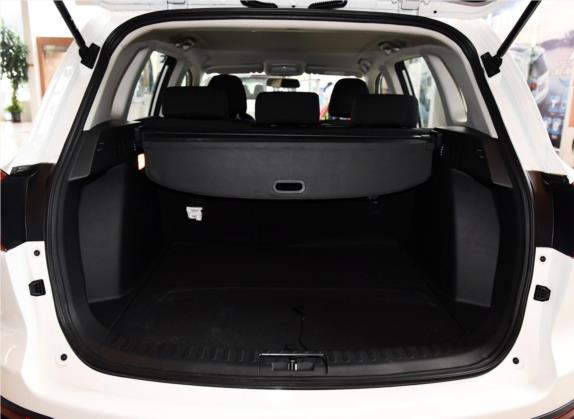 大迈X5 2015款 1.5T CVT掌柜型 国V 车厢座椅   后备厢