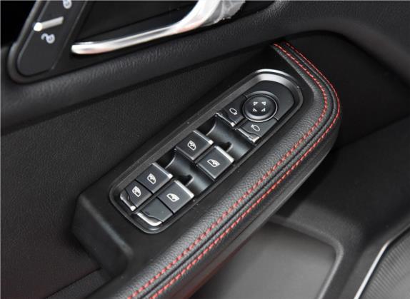 大迈X5 2015款 1.5T CVT地主型 国V 车厢座椅   门窗控制