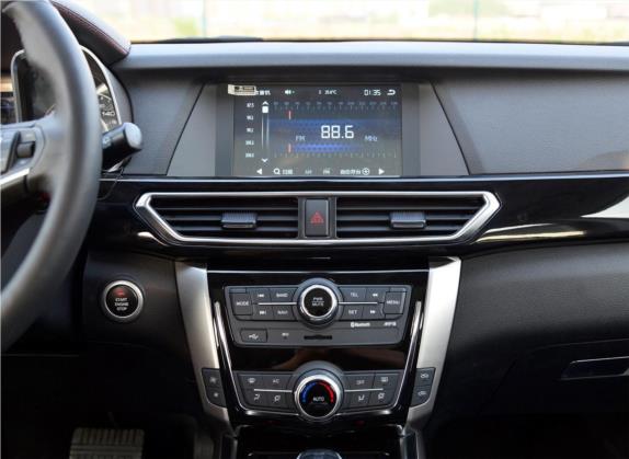 大迈X5 2015款 1.5T CVT总督型 国V 中控类   中控台