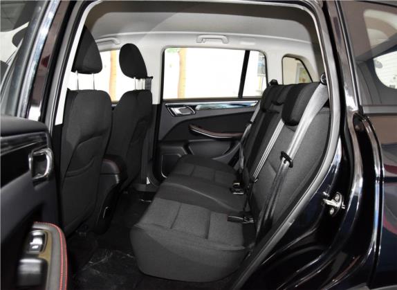 大迈X5 2016款 1.5T 手动精英7座型 国IV 车厢座椅   后排空间