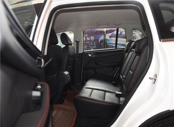 大迈X5 2016款 1.5T 手动豪华7座型 国IV 车厢座椅   后排空间
