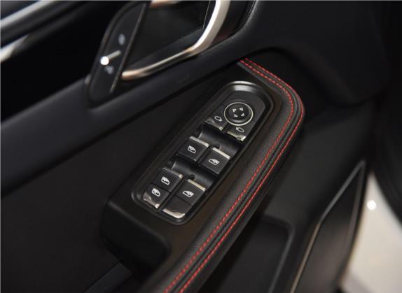 大迈X5 2016款 1.5T 手动豪华7座型 国IV 车厢座椅   门窗控制