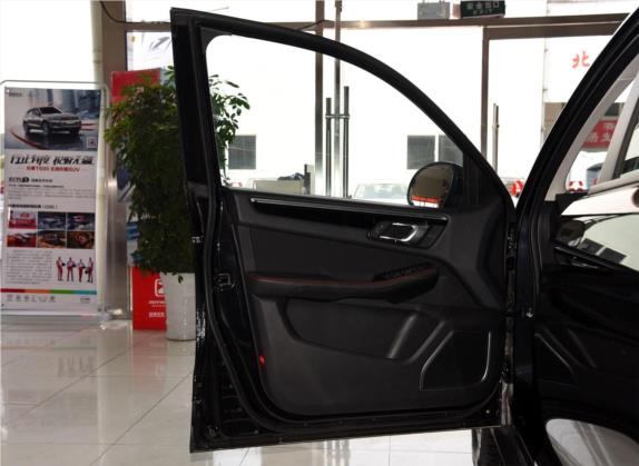 大迈X5 2016款 1.5T 手动精英7座型 国V 车厢座椅   前门板