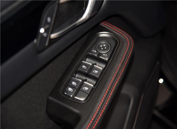 大迈X5 2016款 1.5T 手动精英7座型 国V 车厢座椅   门窗控制