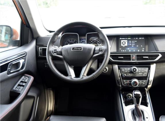 大迈X5 2017款 升级版 1.5T CVT总督型 中控类   驾驶位