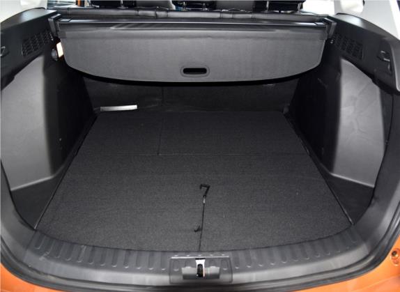 大迈X5 2017款 升级版 1.5T CVT总督型 车厢座椅   后备厢