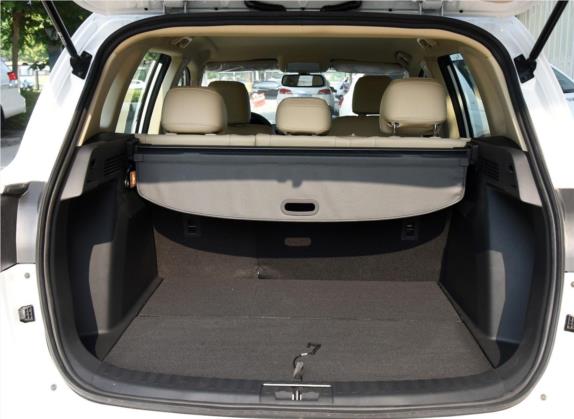 大迈X5 2017款 升级版 1.5T 手动豪华型 车厢座椅   后备厢