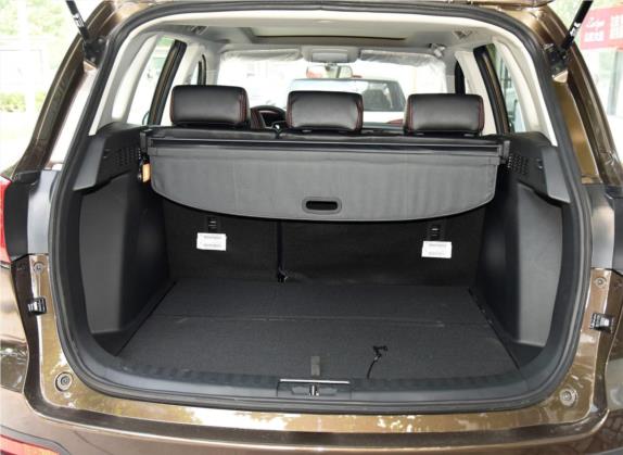 大迈X5 2017款 升级版 1.5T 手动尊贵型 车厢座椅   后备厢