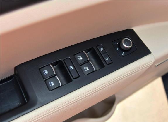 大迈X5 2017款 超值版 1.6L 手动时尚型 车厢座椅   门窗控制